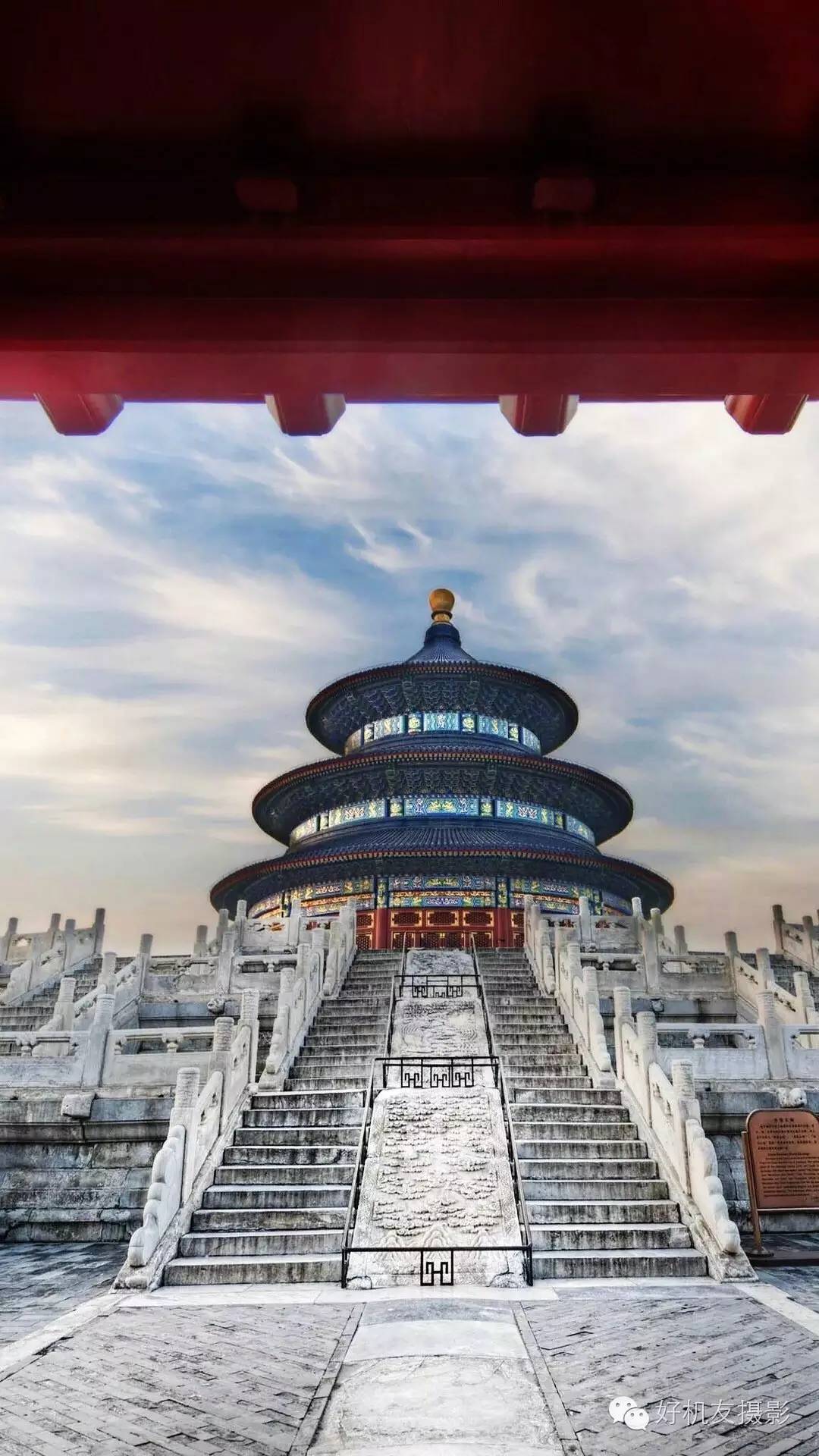 光影中的永恒 古典建筑摄影与金属配件制造的艺术交融